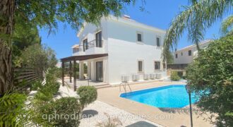 4058  Refurbished 3 Bedroom Detached Villa, Venus Rock/Secret Valley – Sold